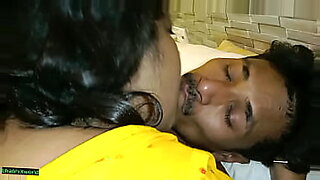 Video seks Tamil yang menampilkan dirinya dan teman-temannya