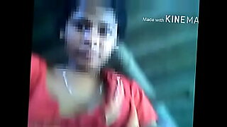Bangla meisje wordt gevingerd en kreunt van genot