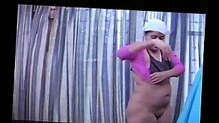 Chica india explora la sexualidad en un video temático de mallu