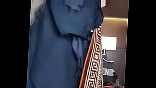 Studenti universitari islamici si scatenano nel sesso in stanza del dormitorio