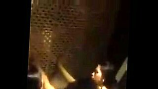 فيديو الخبز والإغراء للنجمة يايا تارا من تيك توك.