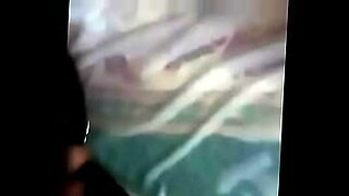 Vídeo de música erótica da cantora uganda Lyidia Vink.