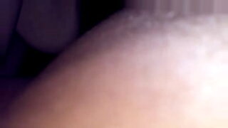 Vídeos XXX com conteúdo de fetiche por rabanete