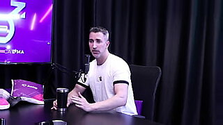 Topcast presenteert kinky BDSM-, fetisj- en hardcore scènes.
